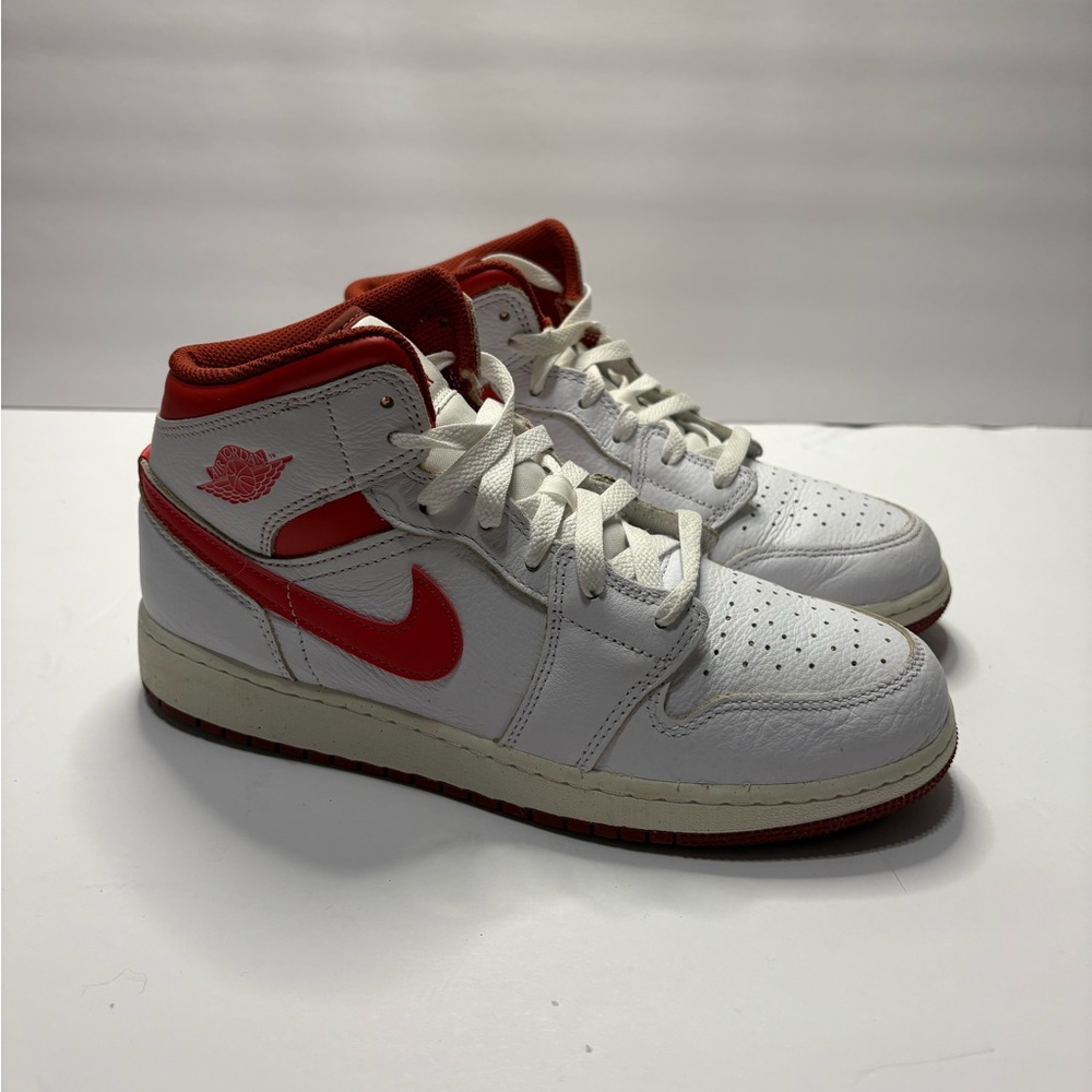 Nike Jordan 1 Mid SE White Dune Red Size 6.5 - Picture 3 of 13